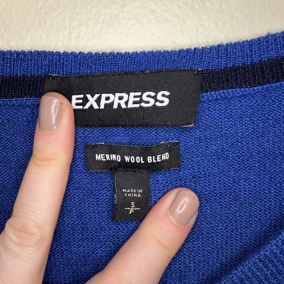 Express | Mens Small / Petite | Blue Vneck Wool Blend Sweater - Picture 5 of 9